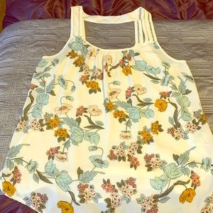 Maurices Plus Size 0 Floral Cream Tank